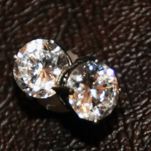 CZ stud earrings, 6 ctw in basket setting - Picture 1 of 4